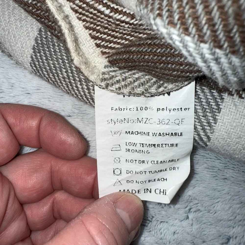 Women’s Plaid Button-Up Shacket Size XL